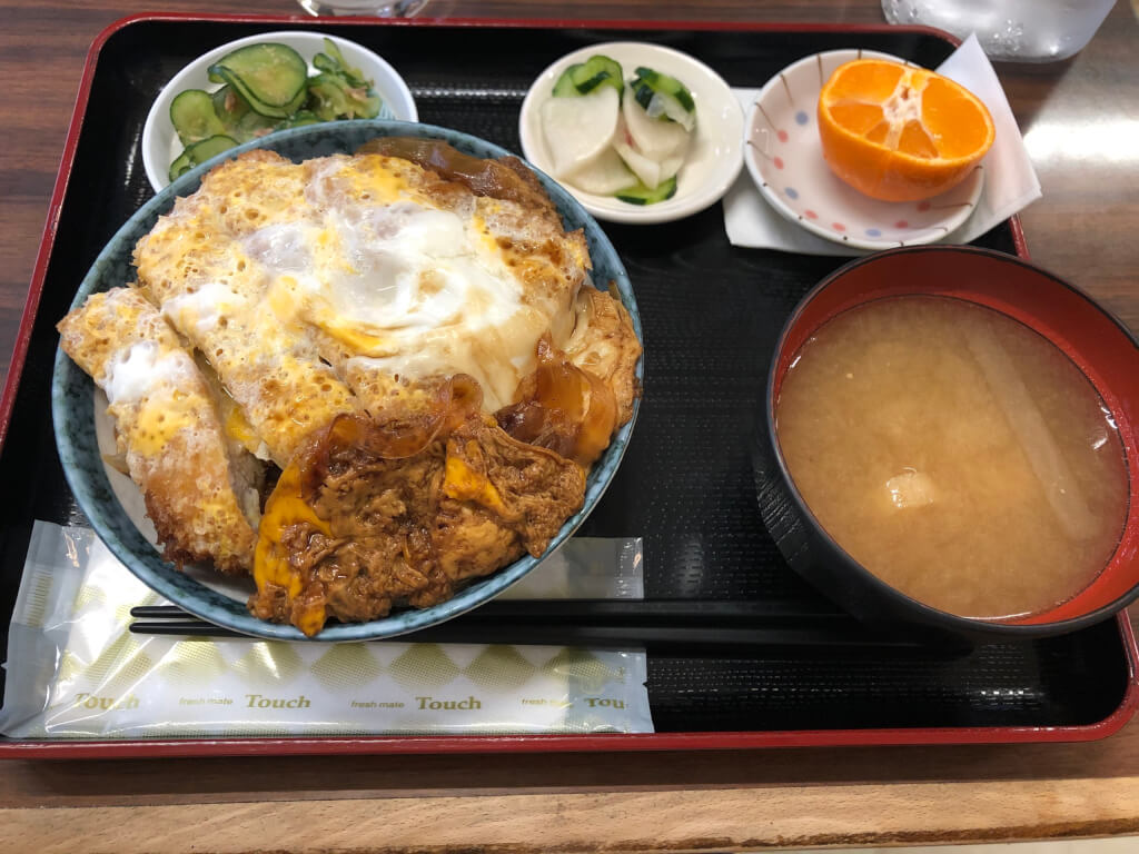 長野観光 グルメ 松本駅からすぐ ソースカツ丼がおいしい 昔ながらの定食屋さん 高橋 Voyage Et Avion